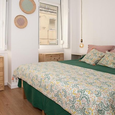 Charming 1 Bedroom Apartment W/ Terrace Near Belem Lisboa Eksteriør billede