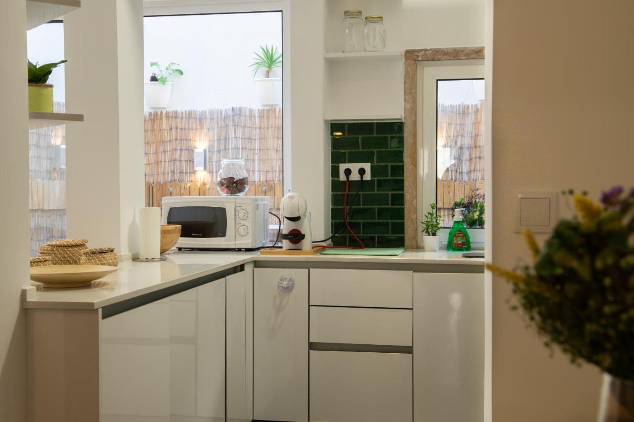 Charming 1 Bedroom Apartment W/ Terrace Near Belem Lisboa Eksteriør billede