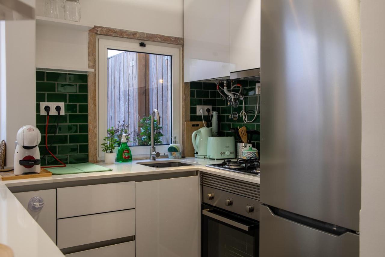Charming 1 Bedroom Apartment W/ Terrace Near Belem Lisboa Eksteriør billede